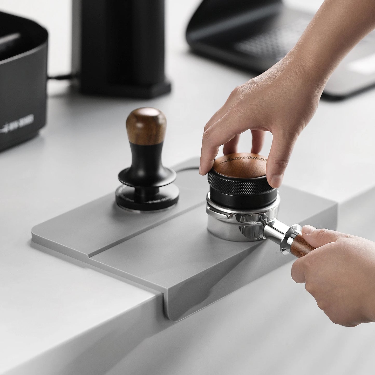 MHW-3BOMBER Silicone Espresso Tamping Mat - POCILLO
